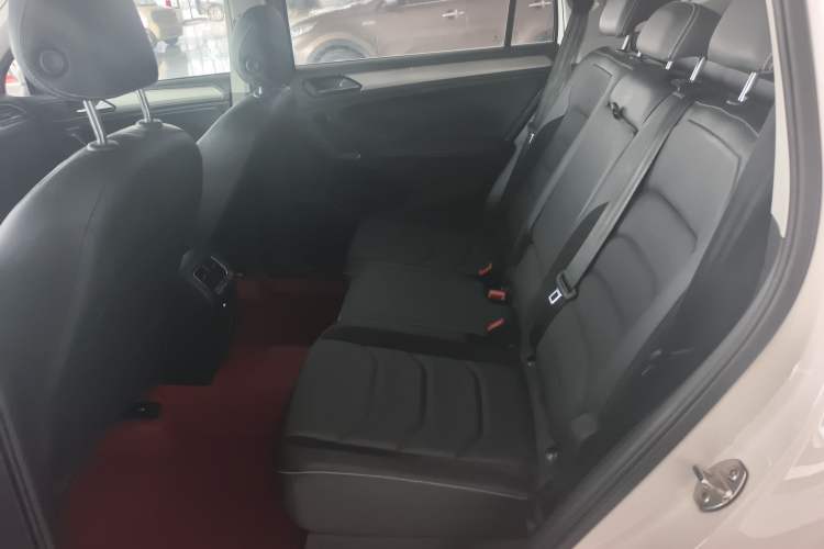 Used Volkswagen Tiguan L 2017 330TSI Automatic Two-Wheel Drive Luxury Edition