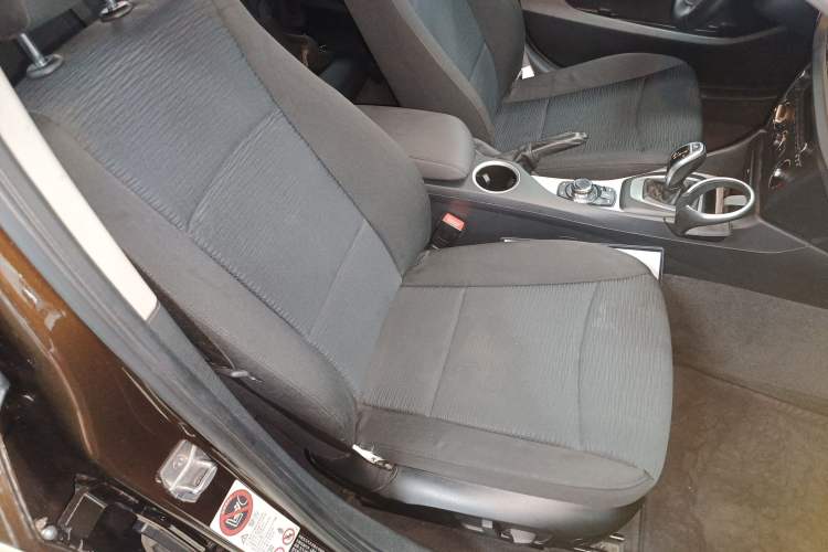 Used BMW X1 2014 sDrive18i Fashion Model
