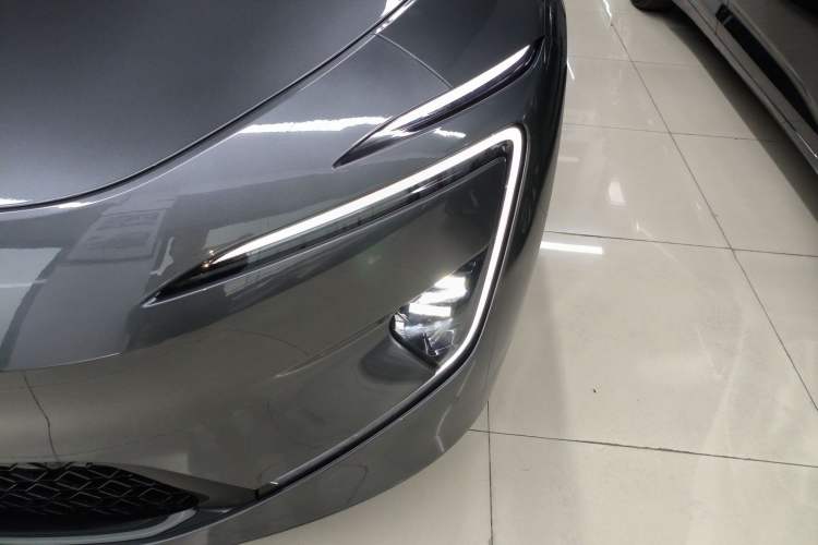 Used  12 2025 Ultra Extended-Range Edition