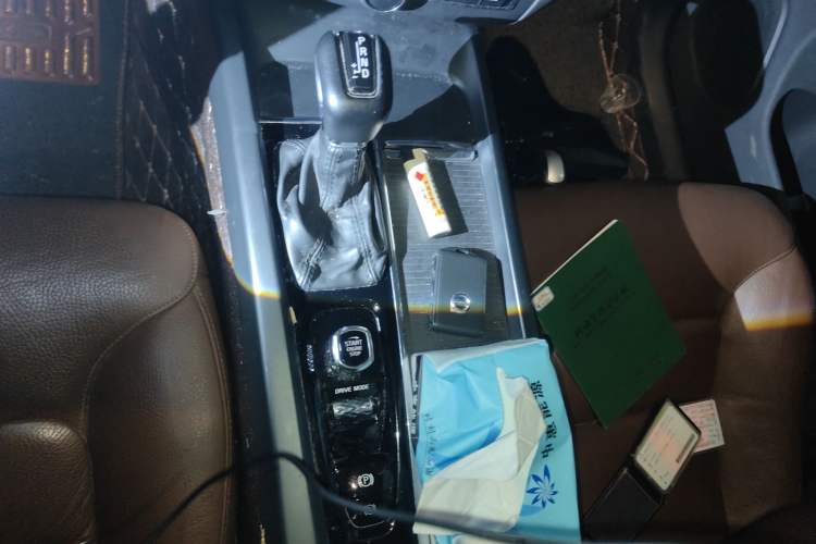 Used Volvo XC60 2019 T5 4x4 Smart Edition China V Standard