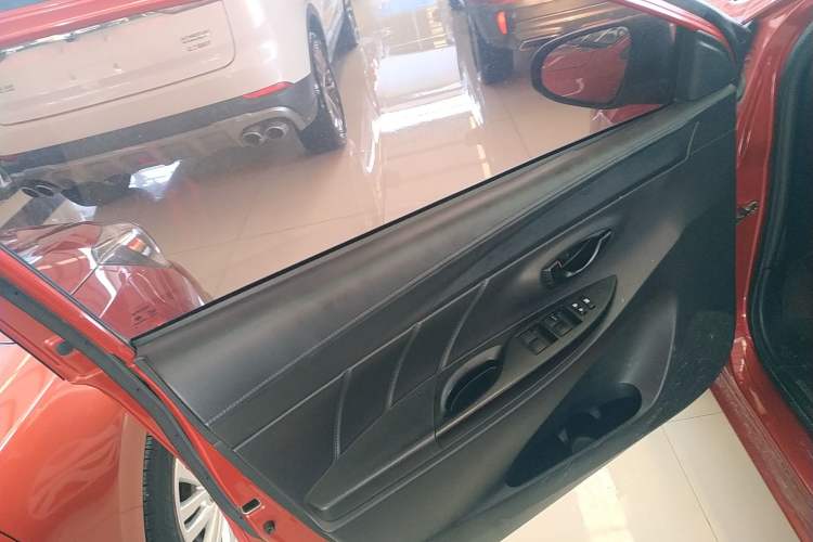 Used Toyota YARiS L 2016 Revised 1.5E CVT Charming Edition
