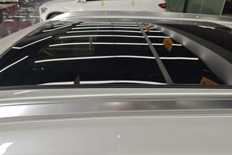 Used Cadillac XT4 2022 28T Two-Wheel-Drive Luxury Version
