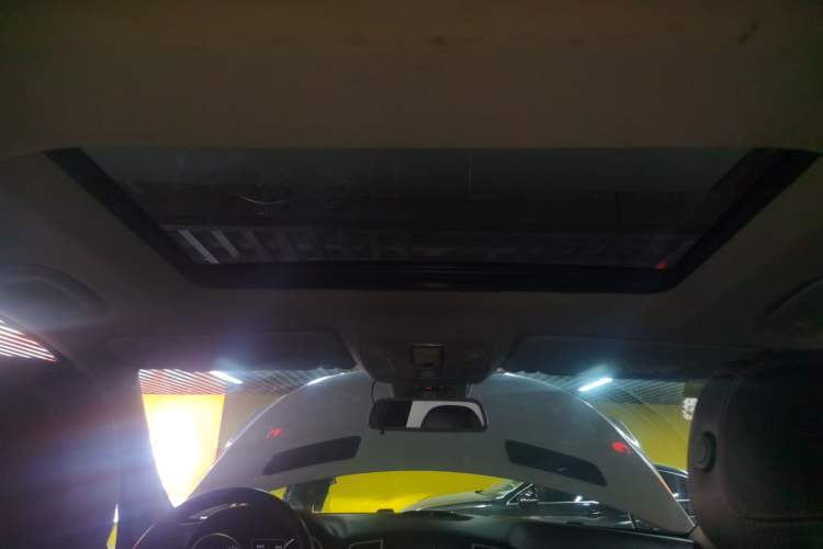 Used Mercedes-Benz M-Class 2014 ML 400 4MATIC Dynamic Model
