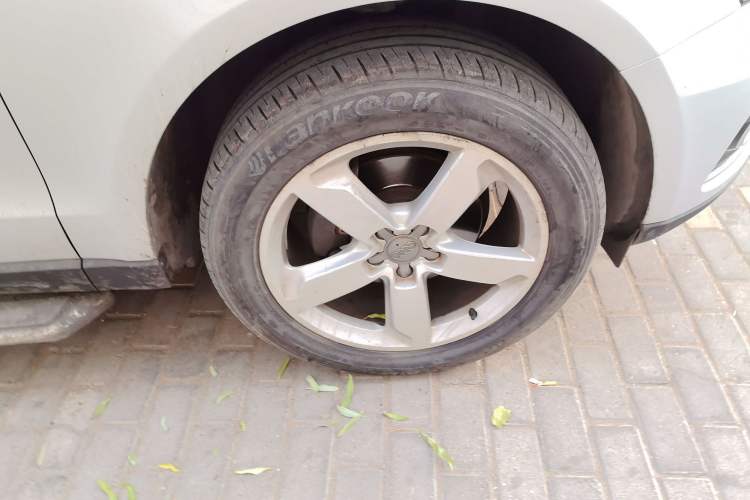 Used Audi Q5 2015 40 TFSI Comfort Model