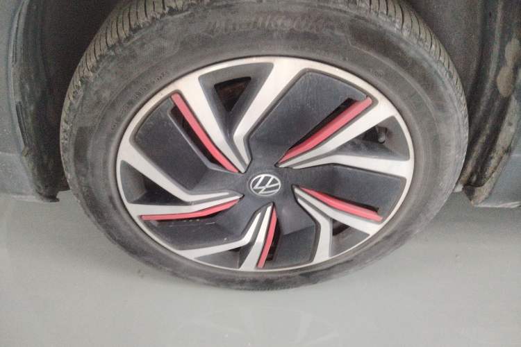 Used Volkswagen Tharu 2024 300TSI Two-Wheel-Drive Moon Luxury Edition