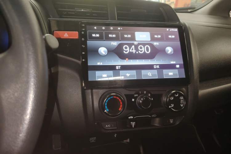 Used Honda Fit 2016 1.5L LXS CVT Comfort Sunroof Version
