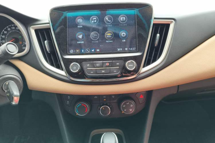 Used Chevrolet Monza 2020 320 Automatic Enjoyment Edition
