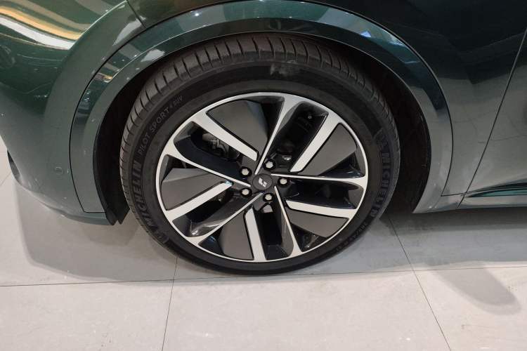 Used Li Auto L9 2022 Max model