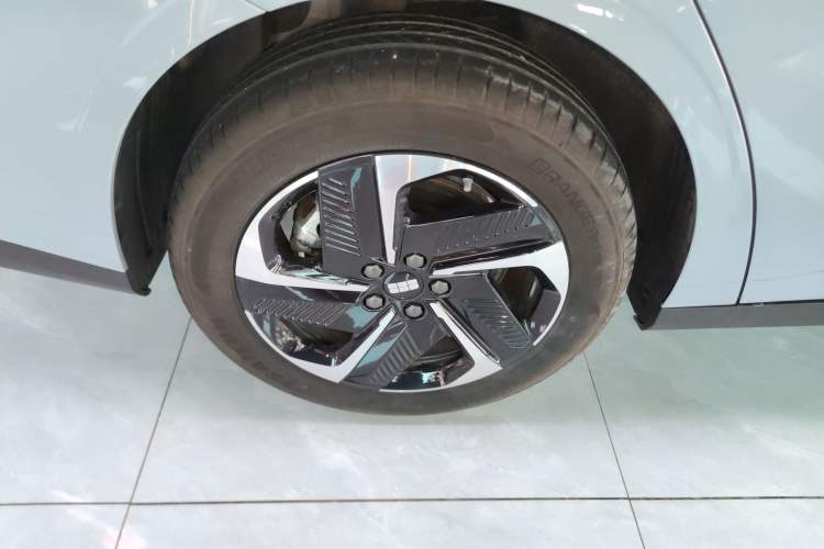 Used  L6 2025 EM-i 140km Explorer+ Edition