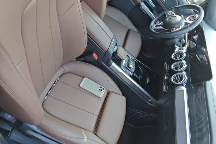 Used Mercedes-Benz GLB 2022 Updated GLB 200 Fashion Edition
