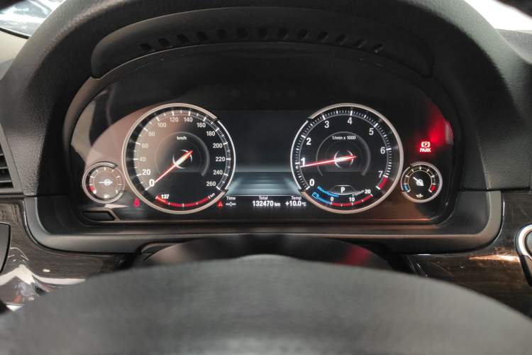 Used BMW 5 Series 2014 525Li Luxury Design Package
