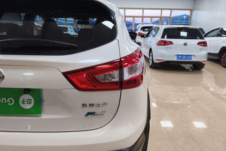 Used Nissan Qashqai 2016 2.0L CVT Luxury Edition
