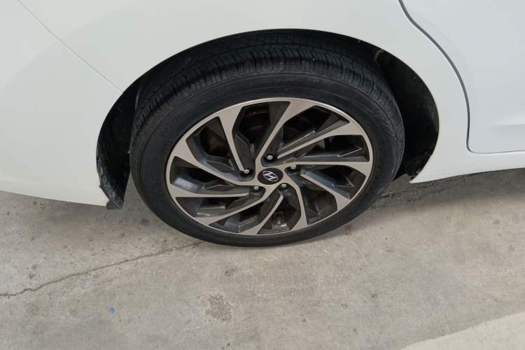 Used Hyundai Elantra 2019 1.4T Dual-Clutch Xuan Dong · Dynamic Model
