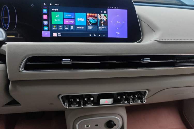 Used ORA Good Cat 2024 401 km Range Luxury Version 135 kW
