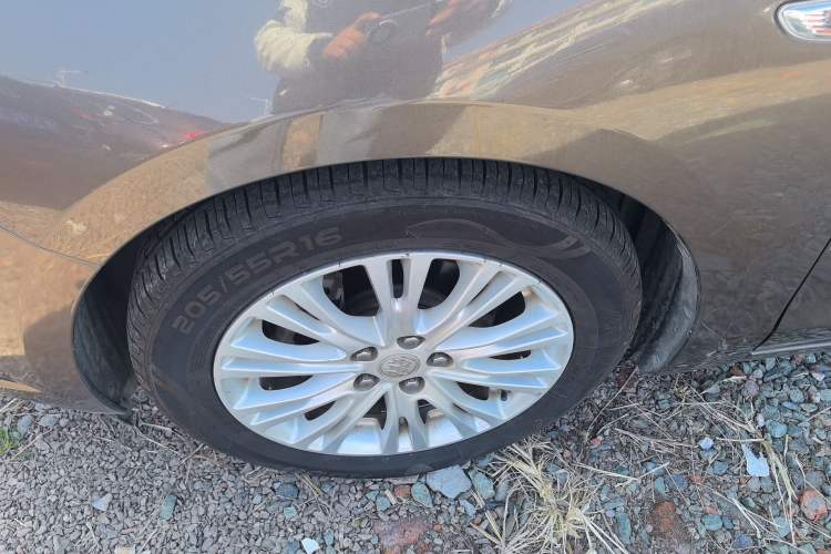 Used Buick GT 2017 15N Automatic Elite Version
