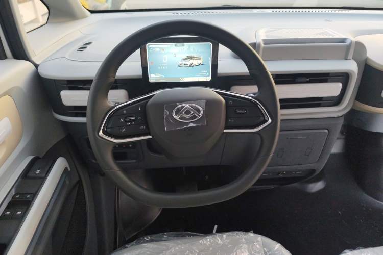 Used SAIC MAXUS Dana V1 