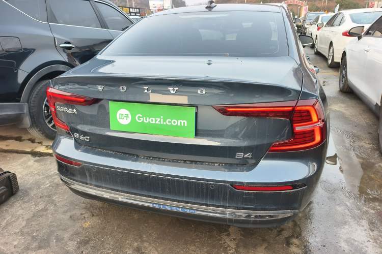 Used Volvo S60 2023 B4 Zhiyi Luxury Edition
