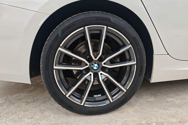 Used BMW 3 Series 2023 325Li M Sport Package
