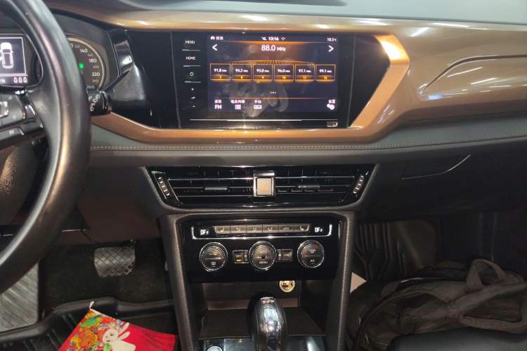 Used Volkswagen Tharu 2019 330TSI Four-Wheel Drive Luxury Edition China VI Standard
