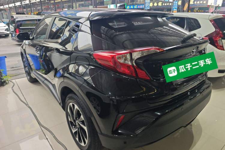 Used Toyota IZOA 2018 2.0L Yichi Version China VI Standard