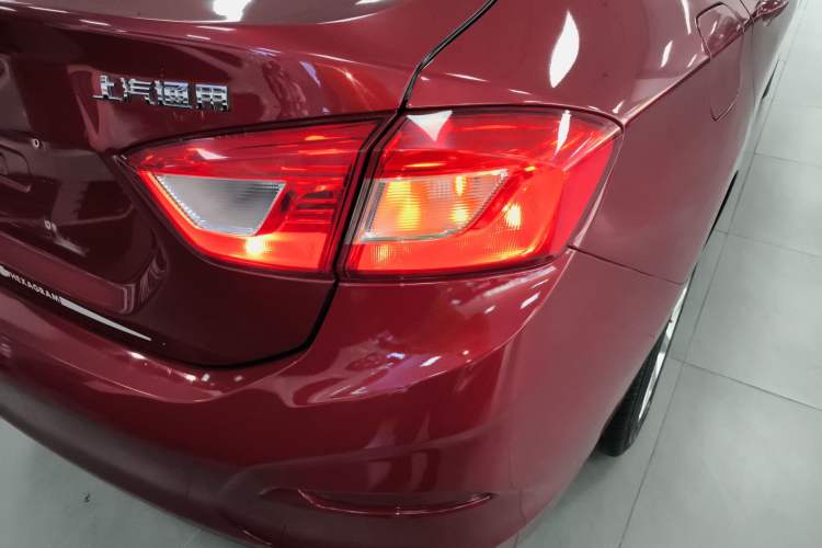 Used Chevrolet Cruze 2017 1.5L Automatic Pioneer Sunroof Edition