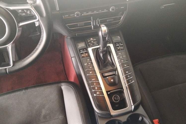 Used Porsche Macan 2018 Macan 2.0T