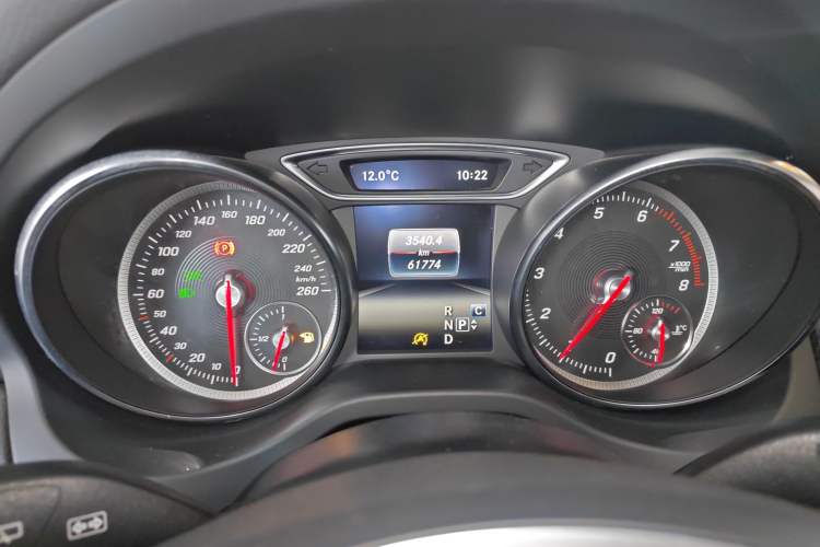 Used Mercedes-Benz GLA 2017 GLA 220 4MATIC Luxury Model
