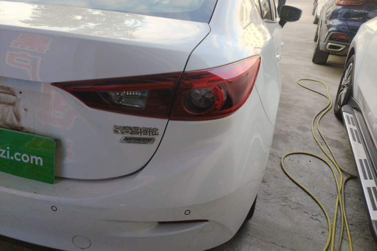 Used Mazda Mazda 3 Axela 2019 Cloud-Controlled Sedan 1.5L Automatic Luxury Model China VI Standard