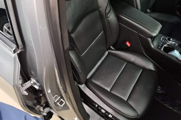 Used Cadillac XT4 2023 28T Two-Wheel Drive Prestige Version
