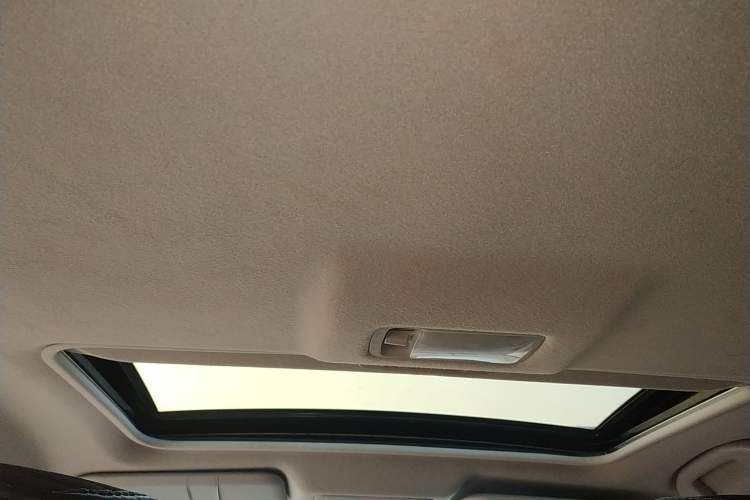 Used Nissan Tiida 2021 1.6L CVT Cool Edition
