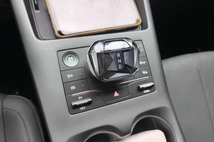 Used BYD Qin PLUS 2025 DM-i Smart Drive 55KM Leading Model
