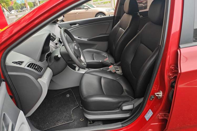 Used Hyundai Verna 2014 1.4L Automatic Smart GLS