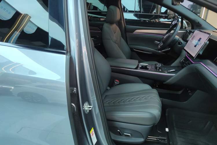 Used BYD Song L DM-i 2025 Intelligent Driving Version 160 km Beyond-Range Type