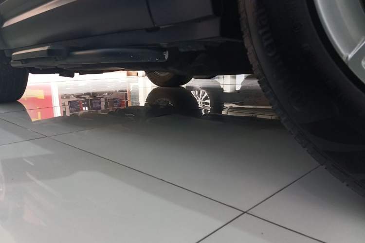 Used Land Rover Defender 2024 90 2.0T P300 S
