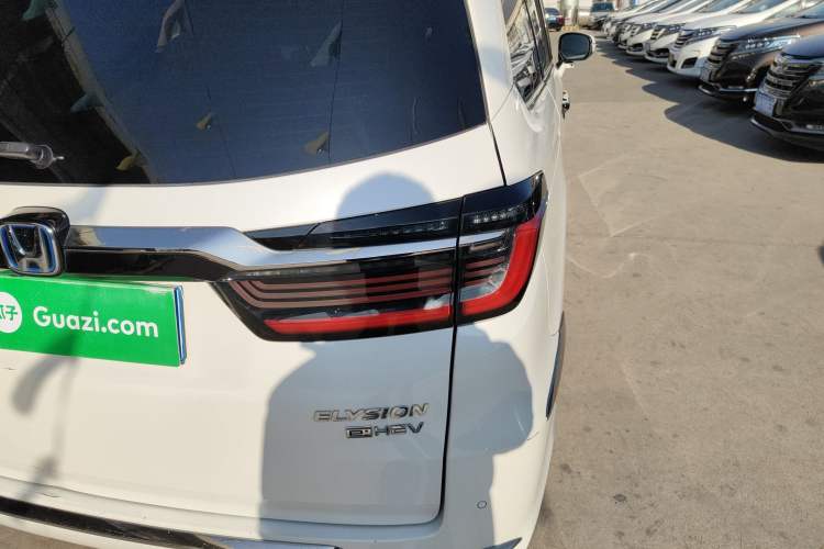 Used Honda Elysion 2022 2.0L eHEV Luxury Edition
