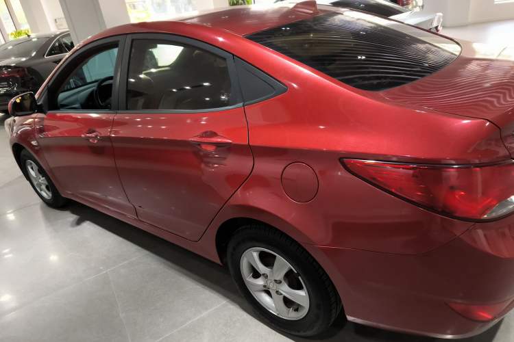 Used Hyundai Verna 2014 1.4L Automatic Smart GLS