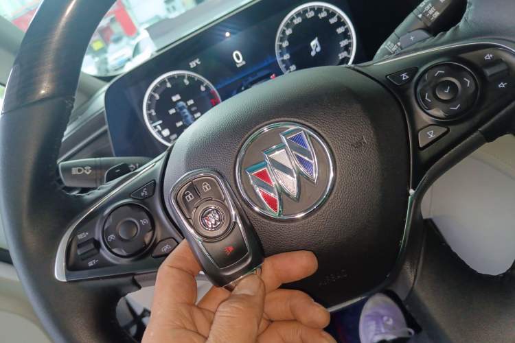 Used Buick GL8 2020 ES Land Cruiser 653T Comfort Edition
