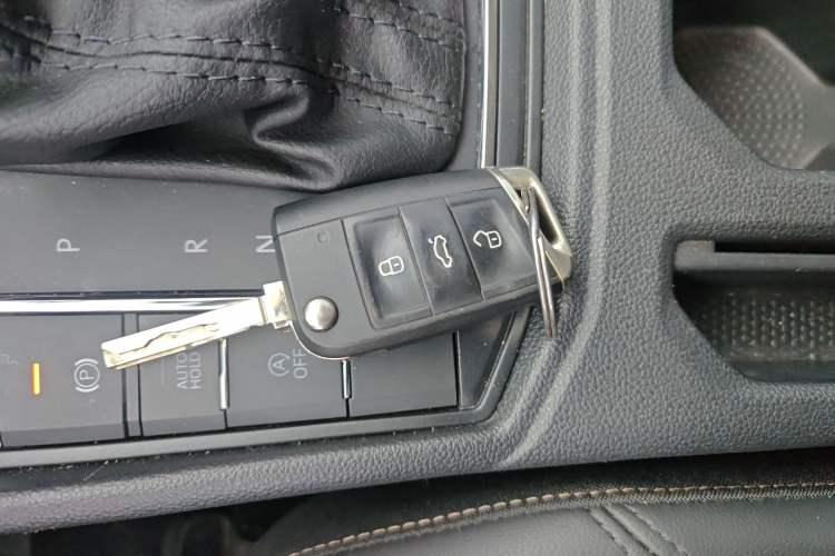 Used Volkswagen Lavida 2021 1.5L Automatic Comfort Edition
