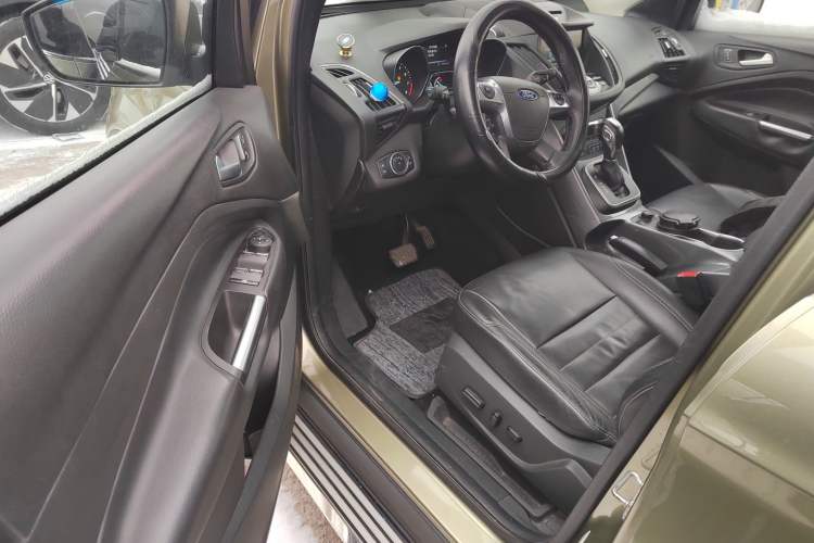 Used Ford Kuga 2015 2.0L GTDi Four-Wheel Drive Prestige Model