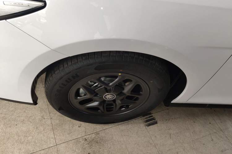 Used BYD Qin PLUS 2025 DM-i Smart Drive 55KM Leading Model
