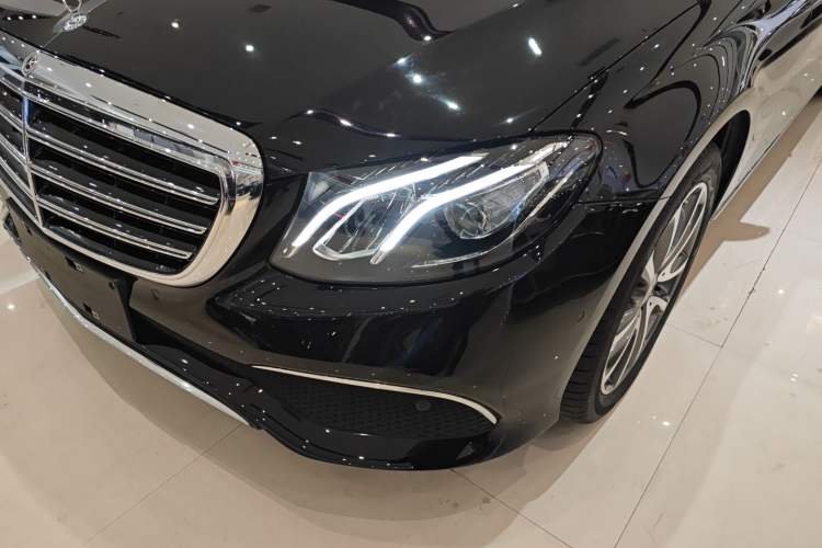 Used Mercedes-Benz E-Class 2020 Facelift E 260 L
