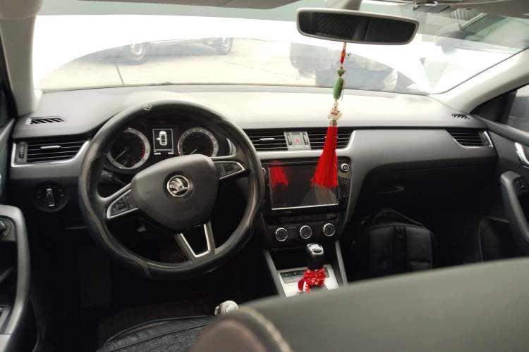 Used Skoda Octavia 2019 TSI280 DSG Luxury Edition
