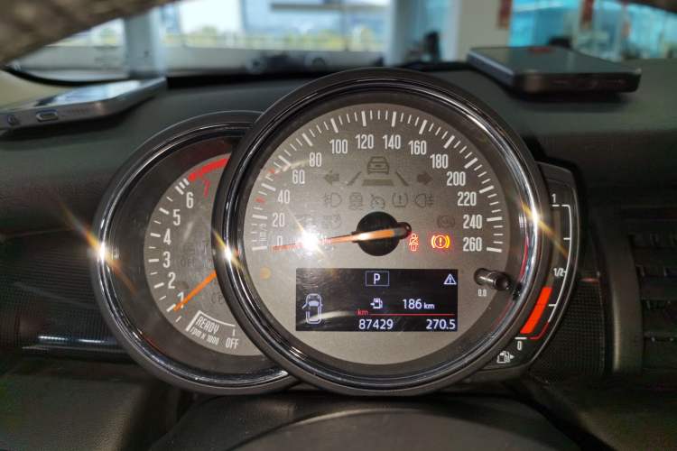 Used MINI MINI 2018 1.5T COOPER Classic Edition Five-Door Version
