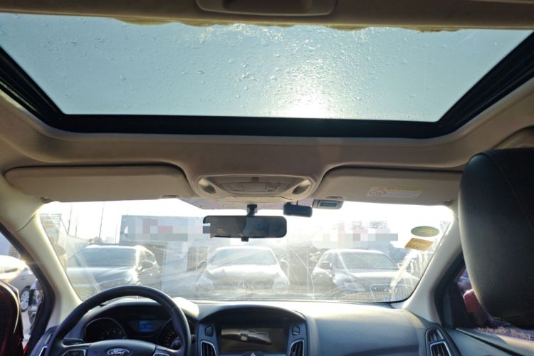 Used Ford Focus 2015 Hatchback 1.6L Automatic Fashion Edition