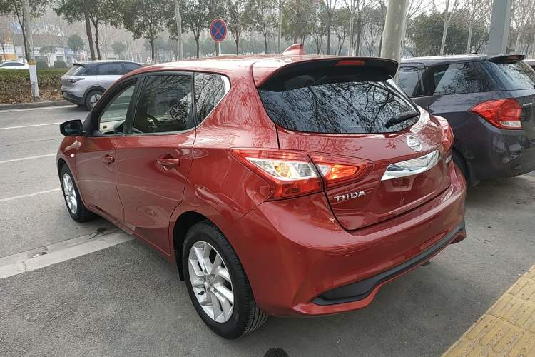 Used Nissan Tiida 2021 1.6L CVT Cool Edition
