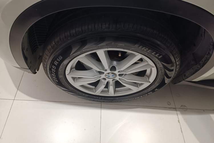 Used BMW X5 2015 xDrive28i
