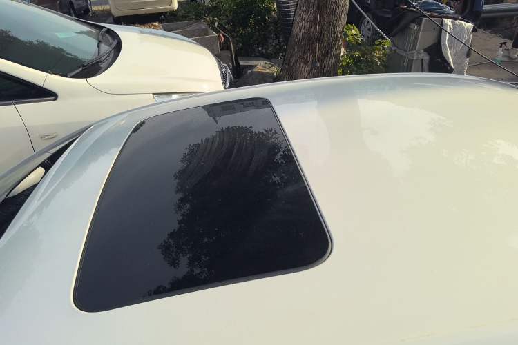 Used Chevrolet Monza 2020 Light Hybrid Redline 320T Dual-Clutch Thrilling Edition
