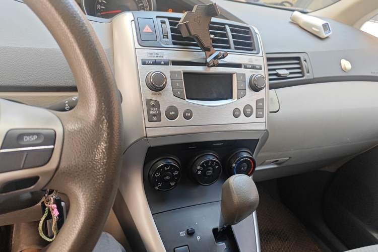 Used Toyota Verso 2014 Starlight 180E CVT Elite Edition