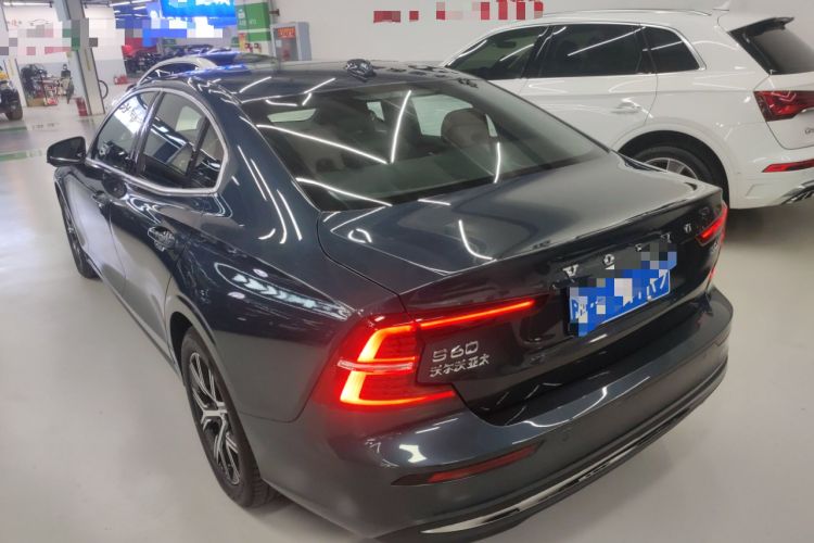 Used Volvo S60 2023 B4 Zhiyi Luxury Edition