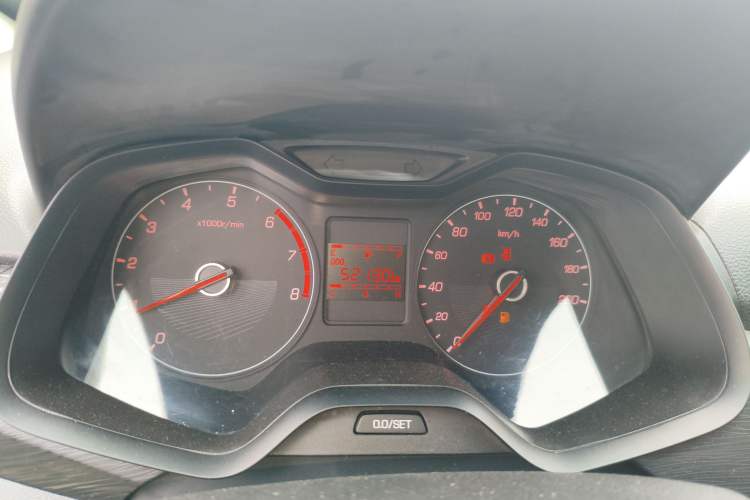 Used Baojun 310 2016 1.2L manual Comfort trim level
